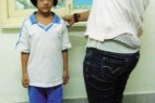 13岁女孩缺生长激素致个子仅有21公斤_大千世界